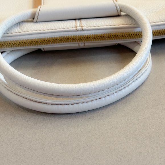 HOBO Large Leather Sheila Satchel NWT - Picture 7 of 15